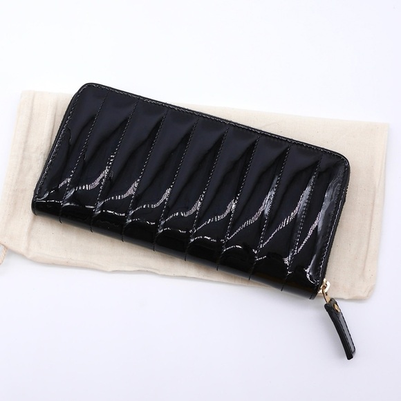 🍓YSL Cassandra Zip Around Patent Wallet - Picture 11 of 11